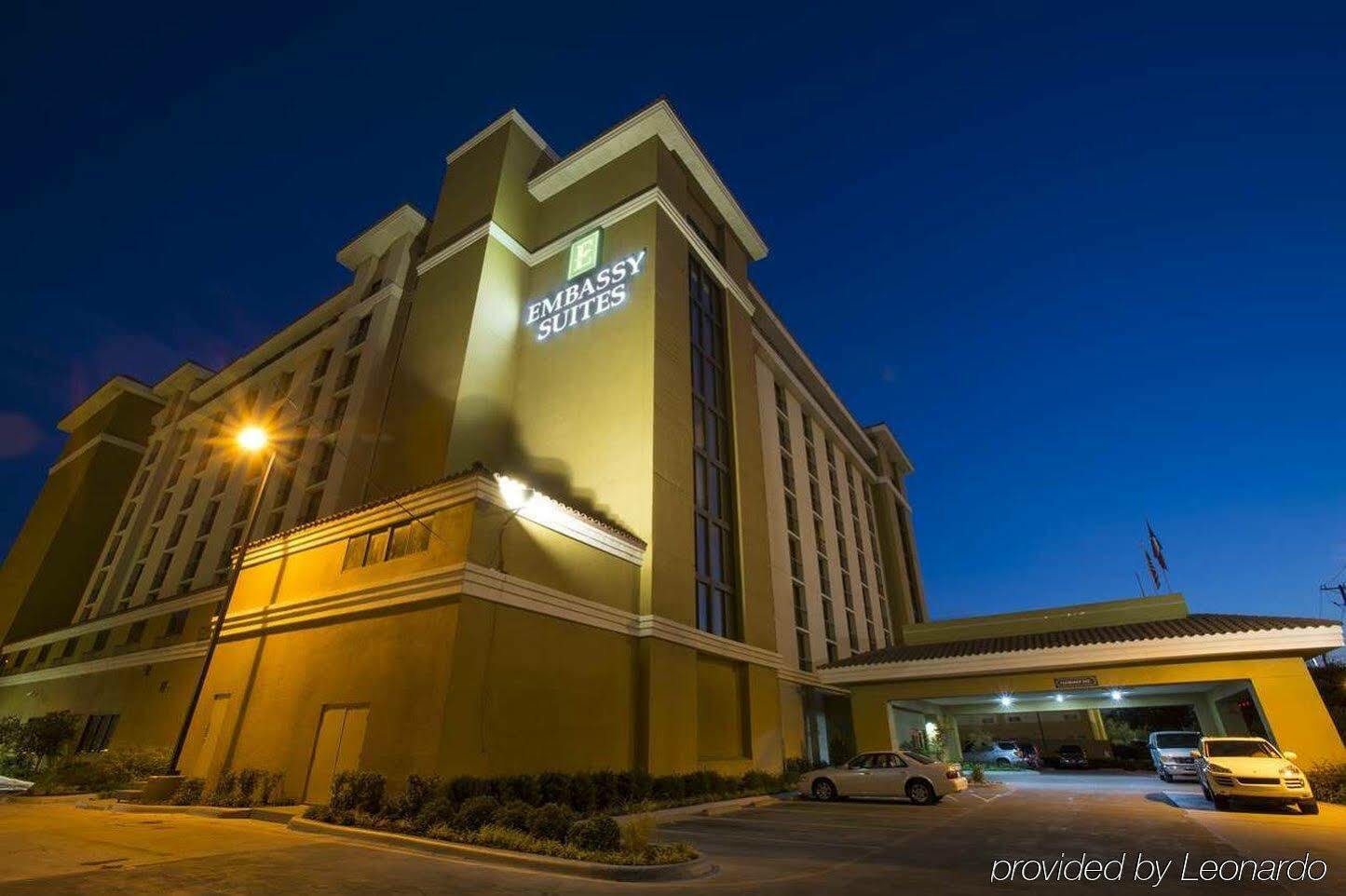 Embassy Suites Dallas - Park Central Area Exterior photo